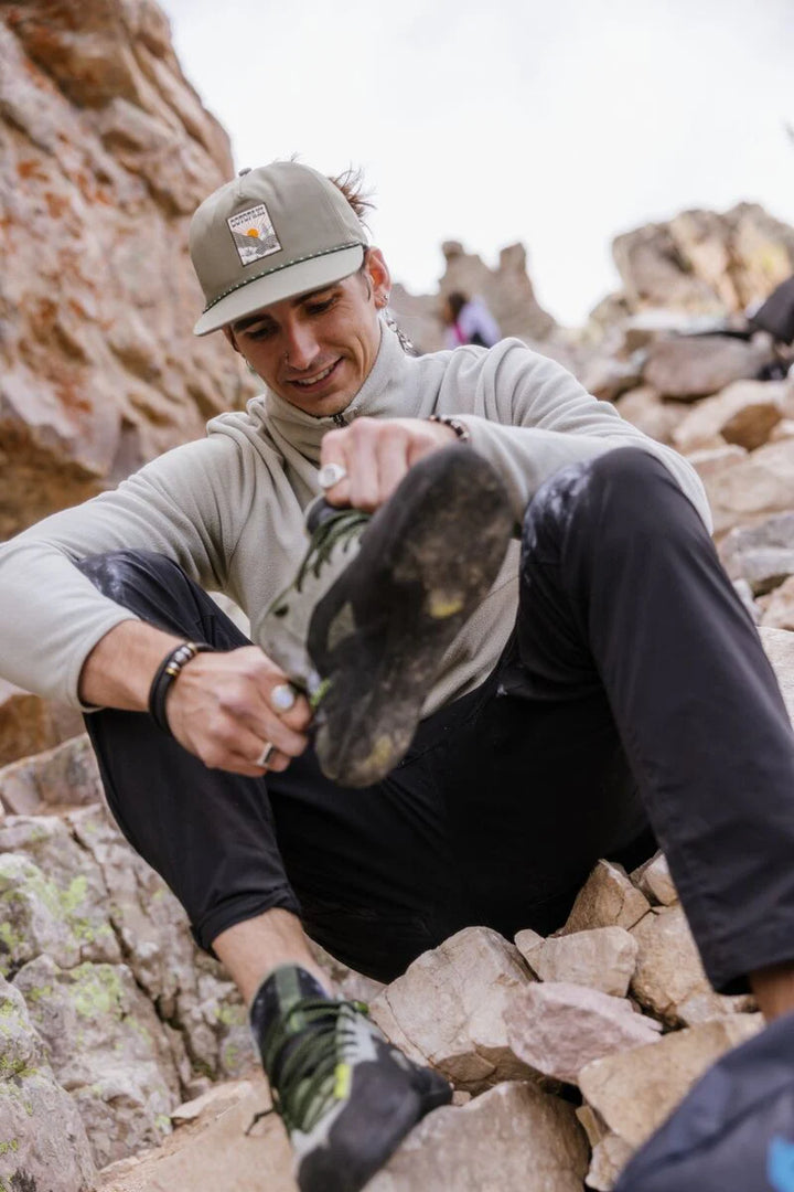 Amado Fleece Pullover - Pebble thumbnail 7