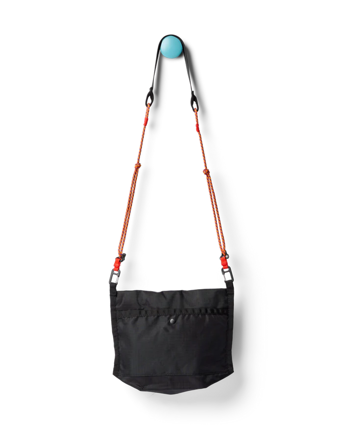 Lista 2L Lightweight Crossbody Bag - Cada DIa - Black 1