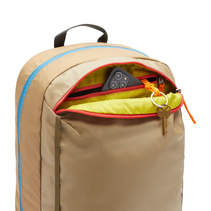 Vaya 18L Backpack - Cada Dia - Desert 2