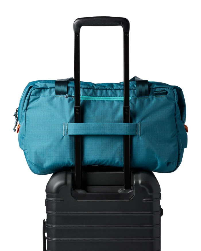 Viaje 35L Travel Duffel - Blue Spruce thumbnail 4
