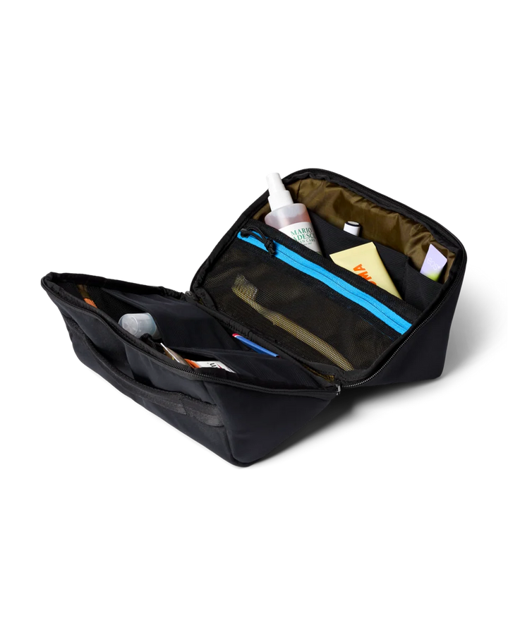 Viaje Toiletry Kit - Cotopaxi Black thumbnail 1